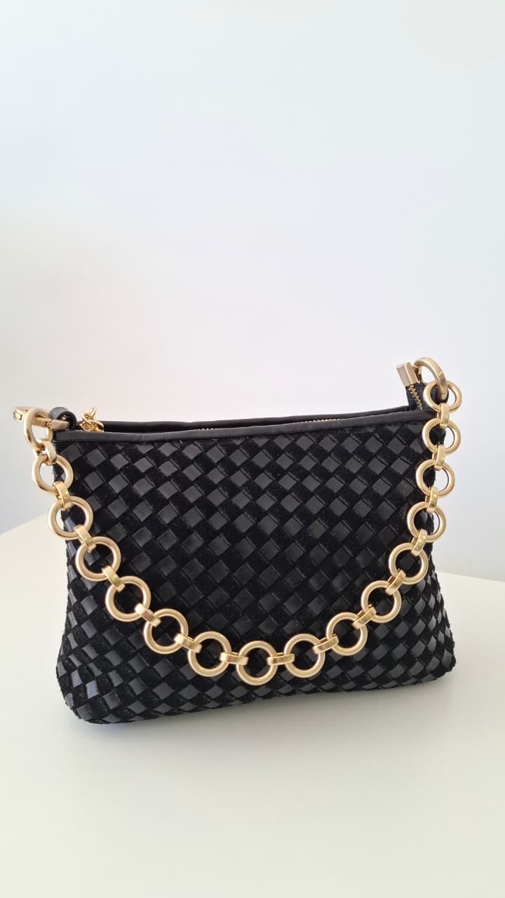 Bolsa preta trançada